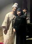 Турал Ахмед сыграл молодого Деде Горгуда в Бишкеке  - медаль  "Манас", национальный кыргызский халат  (ФОТО)
