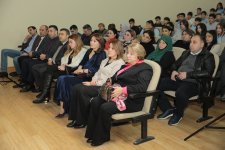 Как создать захватывающий детектив: встреча с писателем Мушфигом Аббасовым (ФОТО)