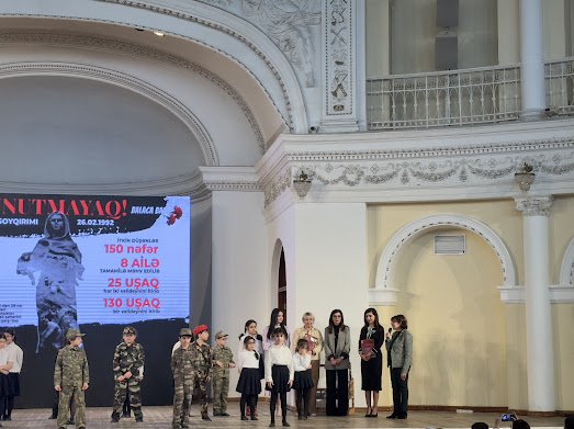В Баку представлена театрально-музыкальная постановка, посвященная Ходжалинскому геноциду (ФОТО)