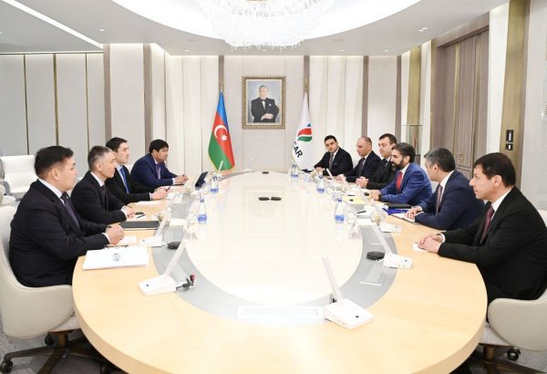 Kazakh KMG, Azerbaijani SOCAR explore further co-op on oil transportation
