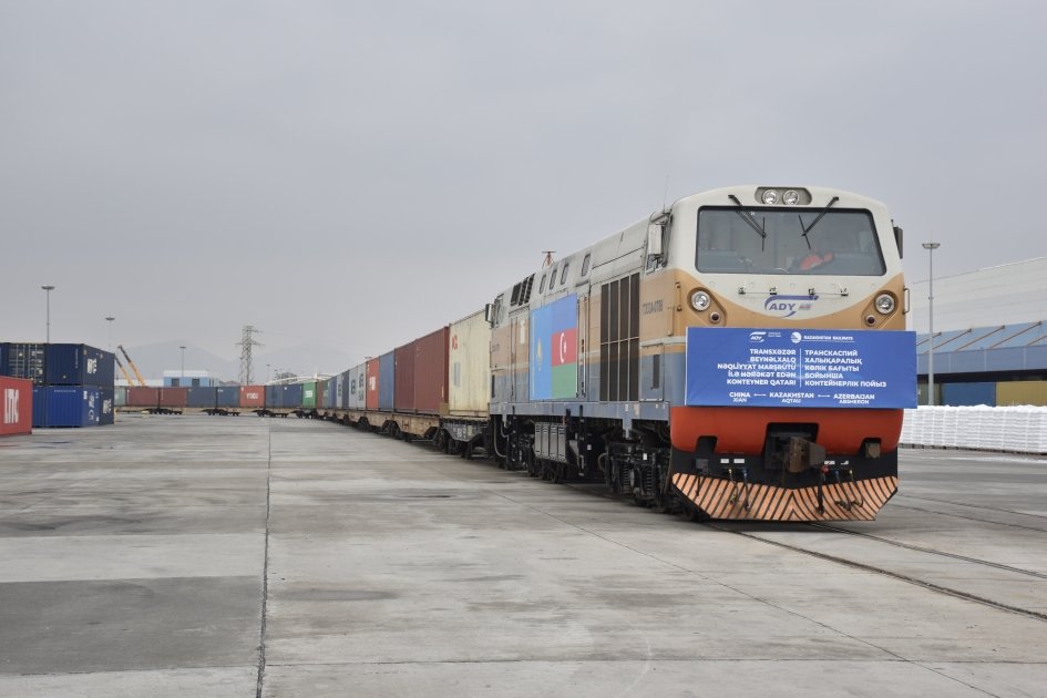 President Ilham Aliyev, and President Kassym-Jomart Tokayev watch ceremony marking arrival of container train from China to Baku (PHOTO/VIDEO)