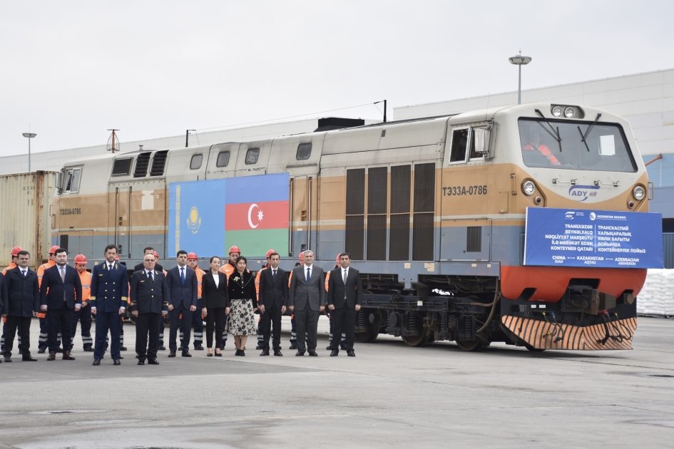 President Ilham Aliyev, and President Kassym-Jomart Tokayev watch ceremony marking arrival of container train from China to Baku (PHOTO/VIDEO)