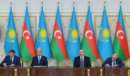 Azerbaijan, Kazakhstan sign documents (PHOTO/VIDEO)