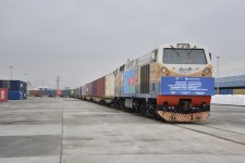 President Ilham Aliyev, and President Kassym-Jomart Tokayev watch ceremony marking arrival of container train from China to Baku (PHOTO/VIDEO)
