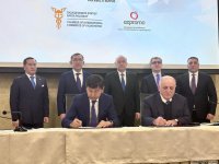 Azerbaijani, Kazakh business organizations sign memorandum of understanding (PHOTO)