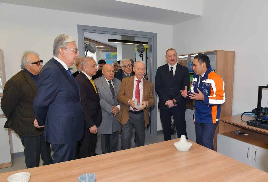 Президент Ильхам Алиев и Президент Касым-Жомарт Токаев приняли участие в церемонии открытия Центра детского творчества имени Курмангазы в Физули (ФОТО/ВИДЕО)