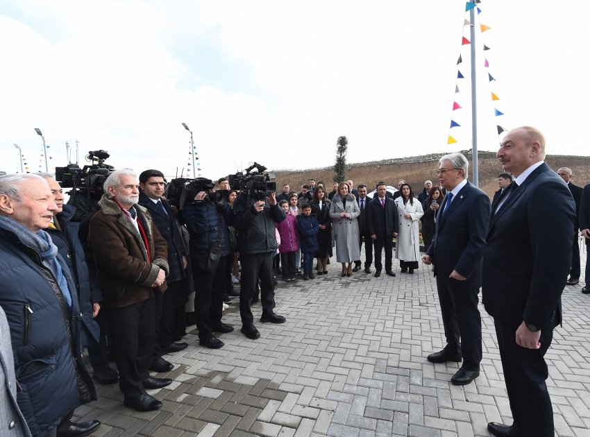 Президент Ильхам Алиев и Президент Касым-Жомарт Токаев приняли участие в церемонии открытия Центра детского творчества имени Курмангазы в Физули (ФОТО/ВИДЕО)