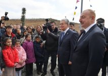 Президент Ильхам Алиев и Президент Касым-Жомарт Токаев приняли участие в церемонии открытия Центра детского творчества имени Курмангазы в Физули (ФОТО/ВИДЕО)