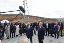 Президент Ильхам Алиев и Президент Касым-Жомарт Токаев приняли участие в церемонии открытия Центра детского творчества имени Курмангазы в Физули (ФОТО/ВИДЕО)