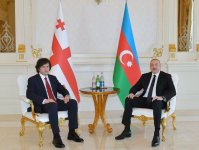 President Ilham Aliyev, PM Irakli Kobakhidze hold one-on-one meeting (VIDEO/PHOTO)