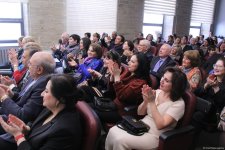 В школе искусств имени Вагифа Мустафазаде представлены выставка и концерт памяти Мастера (ВИДЕО, ФОТО)