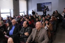 В школе искусств имени Вагифа Мустафазаде представлены выставка и концерт памяти Мастера (ВИДЕО, ФОТО)