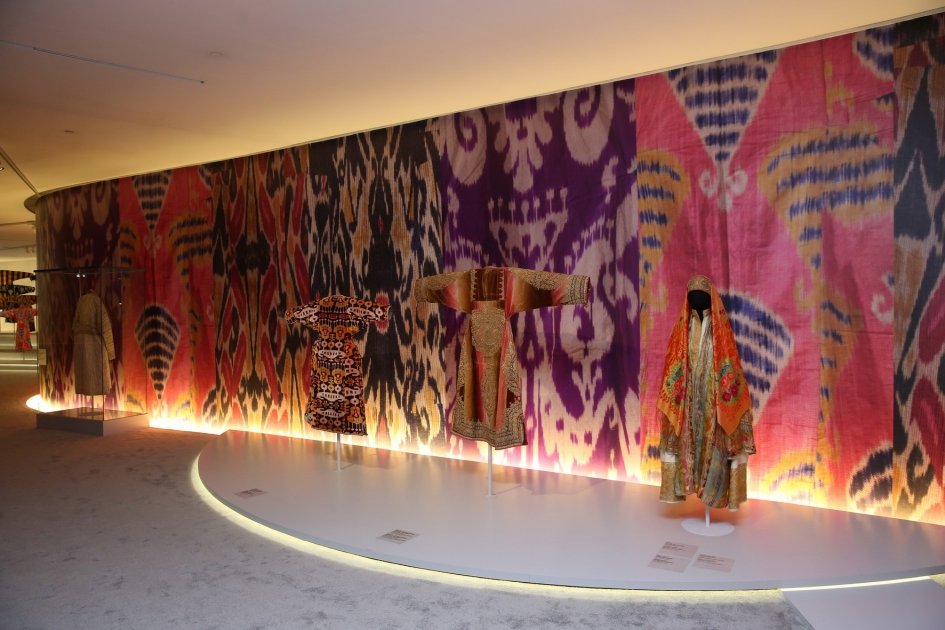 First VP Mehriban Aliyeva and Assistant to President of Uzbekistan Saida Mirziyoyeva attend opening ceremony of “Heritage in Stitches: A Journey Through Embroidery and Sewing Traditions of Uzbekistan” exhibition at Heydar Aliyev Center (PHOTO/VIDEO)