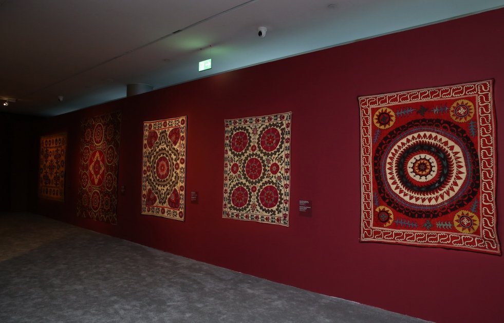 First VP Mehriban Aliyeva and Assistant to President of Uzbekistan Saida Mirziyoyeva attend opening ceremony of “Heritage in Stitches: A Journey Through Embroidery and Sewing Traditions of Uzbekistan” exhibition at Heydar Aliyev Center (PHOTO/VIDEO)