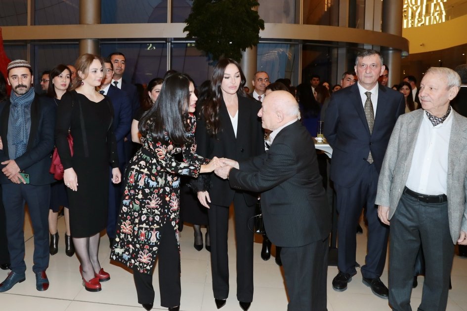 First VP Mehriban Aliyeva and Assistant to President of Uzbekistan Saida Mirziyoyeva attend opening ceremony of “Heritage in Stitches: A Journey Through Embroidery and Sewing Traditions of Uzbekistan” exhibition at Heydar Aliyev Center (PHOTO/VIDEO)