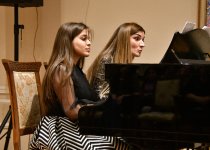 Национальная одежда, вечерние платья и смокинги - одним вечером в Баку (ФОТО)