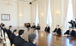 Президент Ильхам Алиев принял делегацию во главе с председателем комитета Администрации Президента Турции  (ФОТО/ВИДЕО)