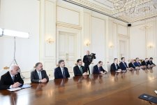 Президент Ильхам Алиев принял делегацию во главе с председателем комитета Администрации Президента Турции  (ФОТО/ВИДЕО)