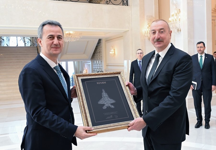 Президент Ильхам Алиев принял делегацию во главе с председателем комитета Администрации Президента Турции  (ФОТО/ВИДЕО)