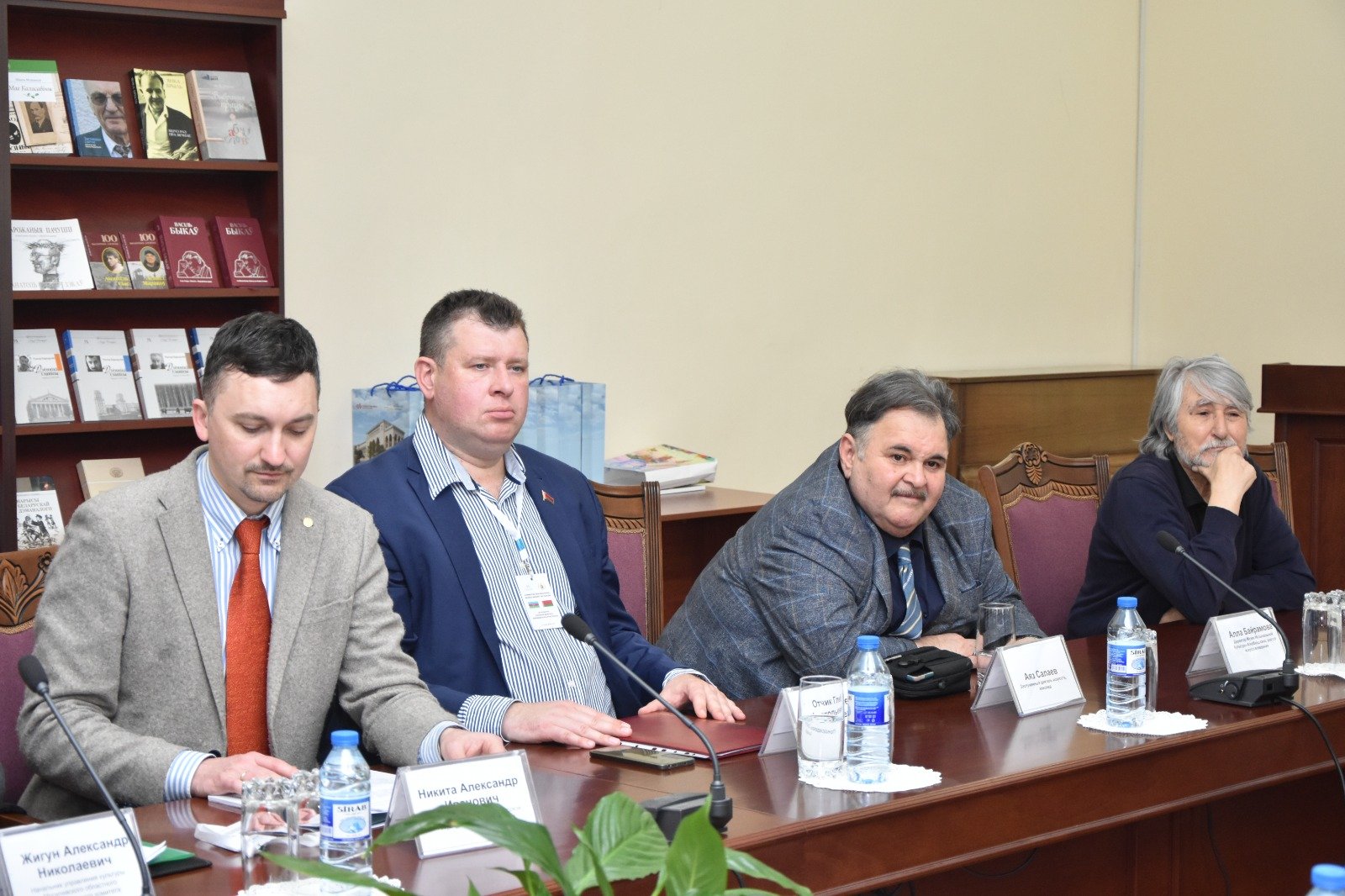Деятели культуры и искусства Азербайджана и Беларуси собрались за "круглым столом" (ФОТО)