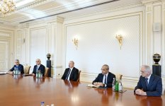 Президент Ильхам Алиев принял губернатора города Санкт-Петербург России (ВИДЕО/ФОТО)