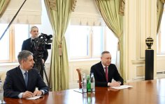 Президент Ильхам Алиев принял губернатора города Санкт-Петербург России (ВИДЕО/ФОТО)