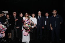 Премьера Бакинского муниципального театра: от инопланетян до Шекспира, или Однажды в психбольнице (ФОТО)
