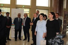 В рамках Дней культуры Беларуси в Азербайджане прошла выставка банеров и работ народных умельцев (ФОТО)