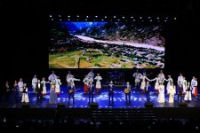 Гюнешь Абасова потрясена переменами в Баку: Мои родители  в Беларуси расплакались  (ВИДЕО, ФОТО)