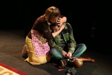 Когда в руках аутиста звучит кяманча – как семья спаслась во время землетрясения  (ФОТО)