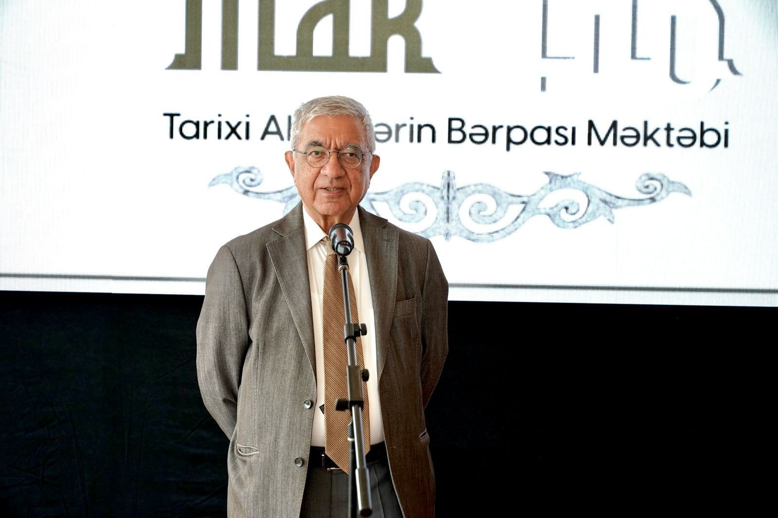 В Ичеришехер прошла церемония награждения выпускников Mak’TAB