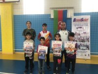 В Баку прошел турнир по настольному теннису среди школьников (ФОТО)