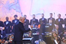 Как словами выразить чувства – душевная музыка и поэзия в вечернем Баку (ФОТО)