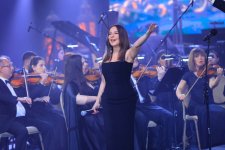 Как словами выразить чувства – душевная музыка и поэзия в вечернем Баку (ФОТО)