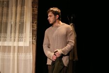 "Песню надежды" показали в Баку: история юноши, спавшего семью из-под завалов  (ФОТО)