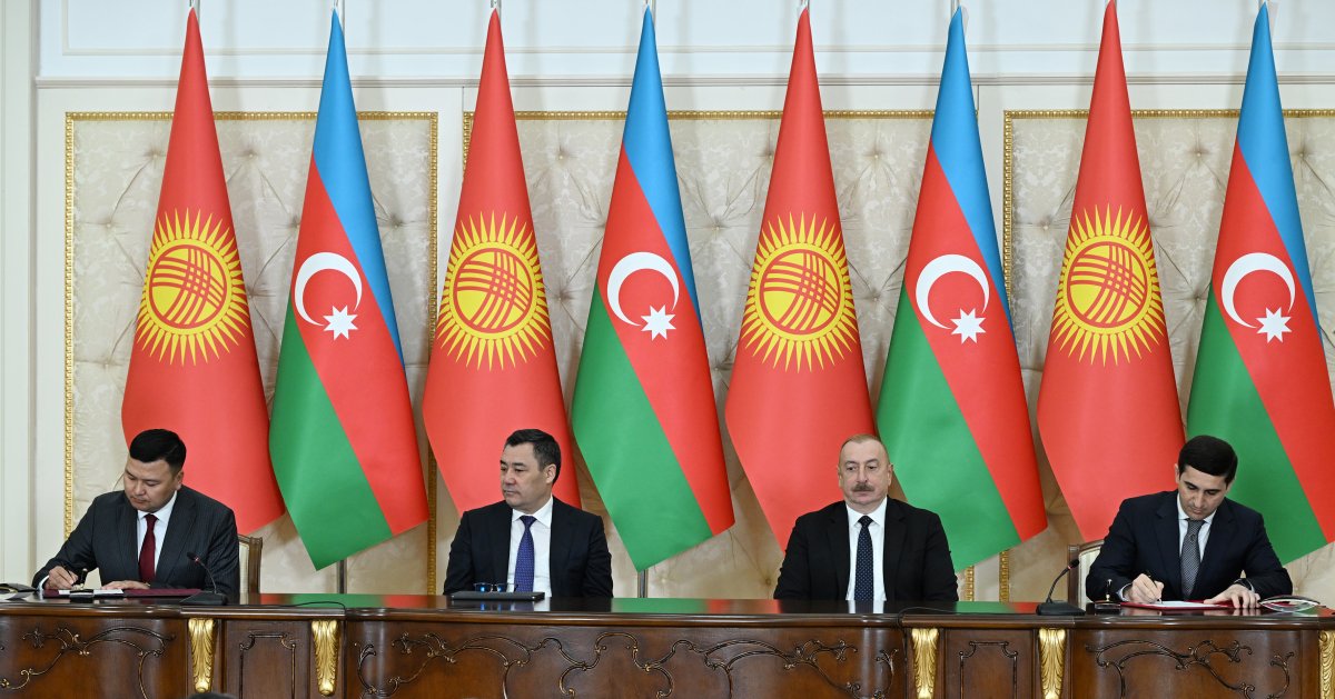 Azerbaijan, Kyrgyzstan sign documents (PHOTO/VIDEO)