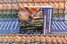 Скрытое и явное: в Баку открылась выставка работ заслуженного художника Азербайджана Мамеда Мустафаева (ФОТО)