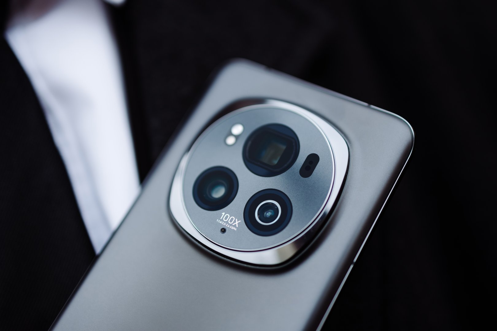 Король во всем? Обзор камерофона HONOR Magic6 Pro (ФОТО)