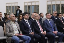 В Азербайджане электронизированы медицинские справки (ФОТО)