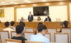 В Ташкенте в рамках "Недели книг" представлены азербайджанские издания (ФОТО)