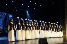 Дни культуры Кыргызстана в Азербайджане завершились яркой концертной программой (ФОТО)