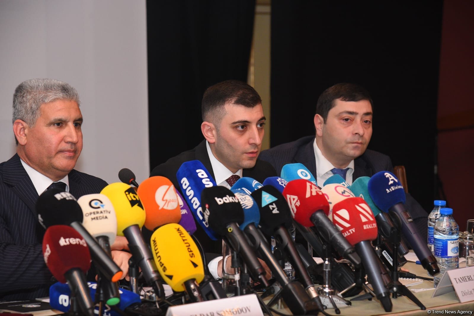 В Баку прошел брифинг о массовых захоронениях и пропавших без вести лицах (ФОТО)