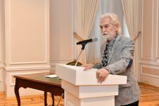 "Влюбленный дервиш" из Узбекистана в Азербайджане (ФОТО)