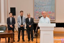 "Влюбленный дервиш" из Узбекистана в Азербайджане (ФОТО)