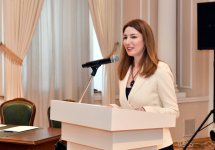"Влюбленный дервиш" из Узбекистана в Азербайджане (ФОТО)