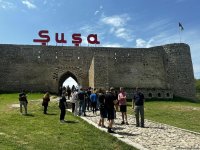 International travelers visit Jidir Duzu (PHOTO)