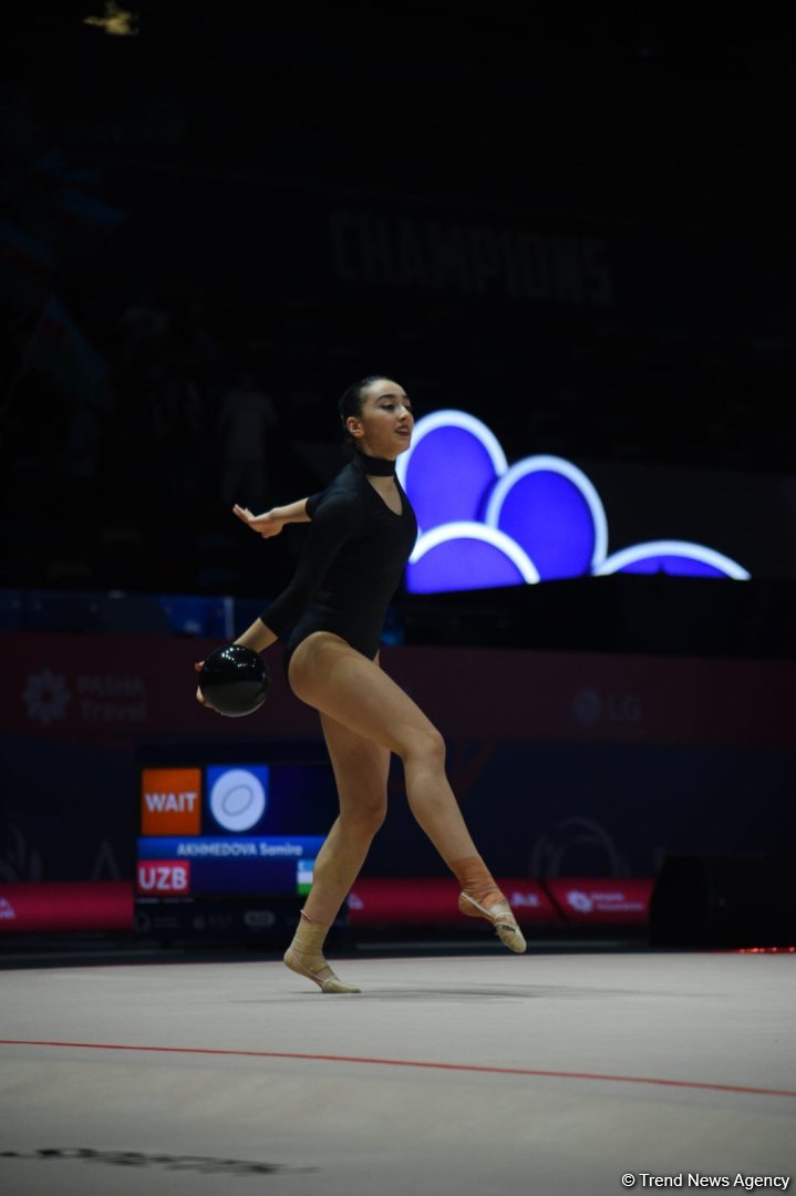 Зохра Агамирова вышла в два финала Кубка Европы по художественной гимнастике в Баку (ФОТО)