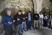 Представители религиозных конфессий посетили албанские храмы в Суговушане и Талыше (ФОТО)