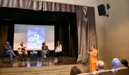"Почему искусство важно?" Рахиба Азери и Аяза Салаева - трудоустройство студентов, обучающихся в области искусства (ФОТО)