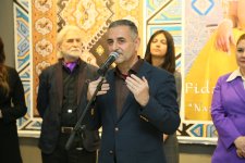 В Баку открылась выставка работ Фидан Амировой "По следам узоров..." – яркие краски души художницы  (ФОТО)